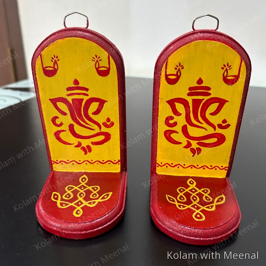 6x3 inch Wall Hanging - Vinayagar — hand-painted wall hanging diya holders