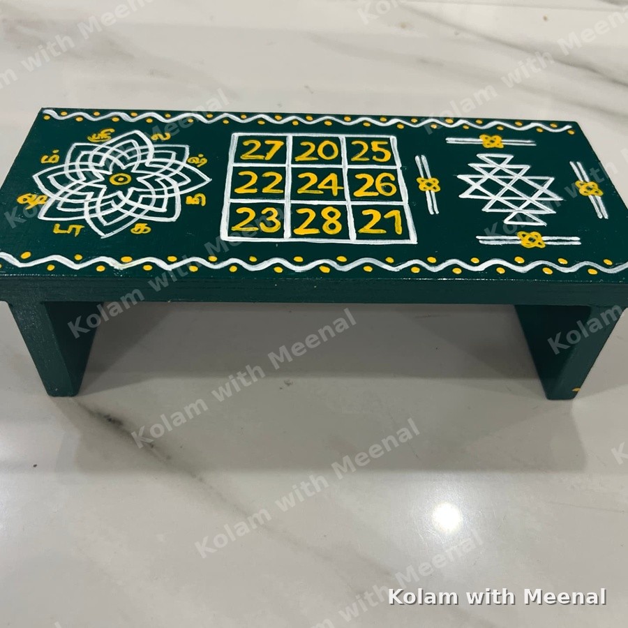 9x4 inch Kubera Manai with Aishwarya Kolam — hand-painted manai