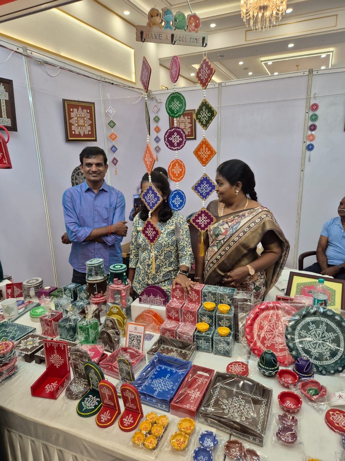 Visitors at the Kolam with Meenal stall