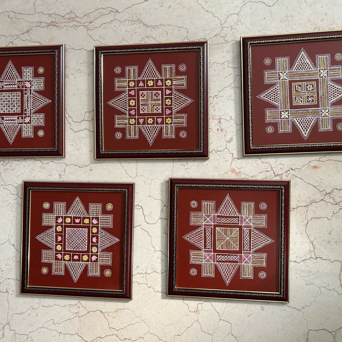 14 inch Nadu Veetu Kolam Wall Décor — Return Gift for Chief Guests — Return Gifts | Kolam with Meenal bulk order