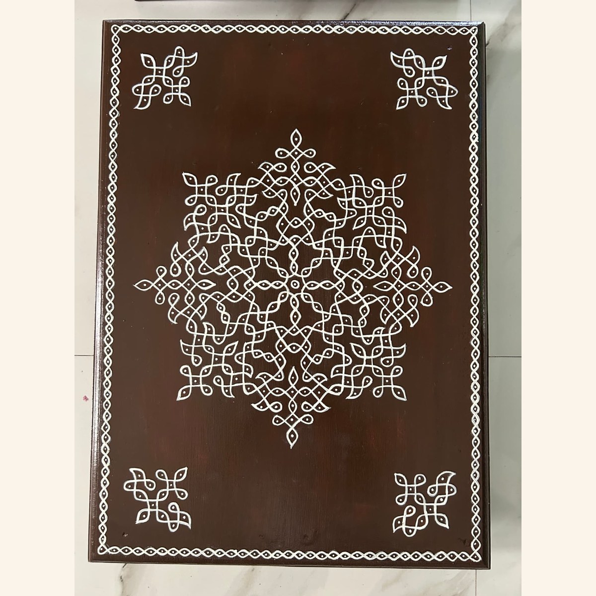 21x15 Solid Wood Manai - Sikku Kolam — hand-painted manai